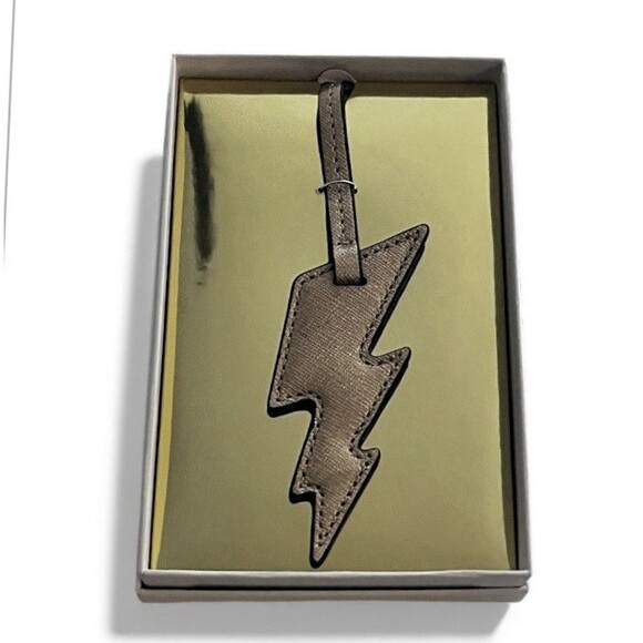 Michael Kors Pale Gold Lightning Bolt Saffiano Leather Bag Charm Keychain NIB - Picture 1 of 15